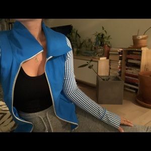 Lululemon light weight running jacket! 🦋